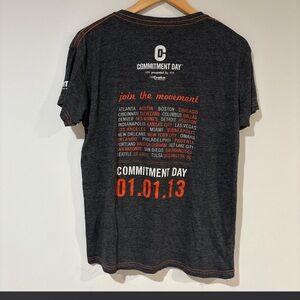 Life Time Athletic Commitment Day 2013 Inaugural 5K Gray Graphic Tee M